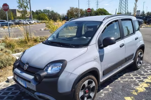 Fiat Panda City Cross Hybrid 2021 - SOLO 4.700 KM