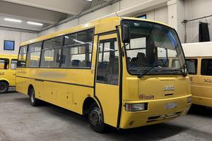 Autobus-scuolabus Iveco 100E18 cacciamali 56 posti