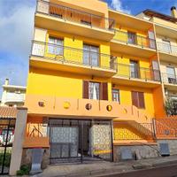 Luminoso quadrilocale con posto auto coperto