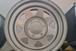 Cerchi in ferro  nissan mitsubisci