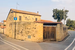 Turri - Casa Indipendente con ampio cortile