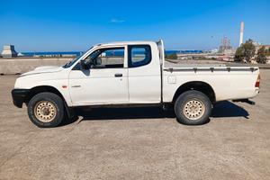 Mitsubishi l200 pickup 
