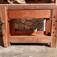 Vecchio banco da falegname