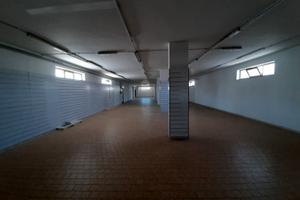 Grande locale magazzino 400 mq