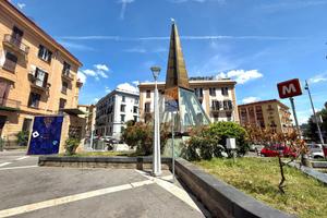 3 LOCALI A NAPOLI