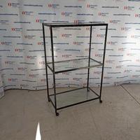 Scaffale su rotelle in vetro