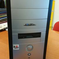 case PC fisso con hardware interni 