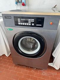 Lavatrice industriale SCHULTHESS WEI8100