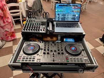 Console da dj Numark NS4FX con case Thoman