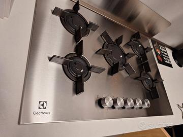 Piani cottura in acciaio Electrolux 5 fuochi