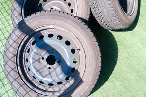4 gomme 185/60r15 invernali  nuove 