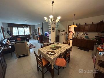 Quadrilocale con garage e tavernetta