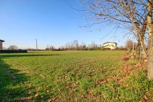 Terreno di 8034 m² a Seriate