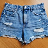 Jeans corti da ragazza Stradivarius EUR 36