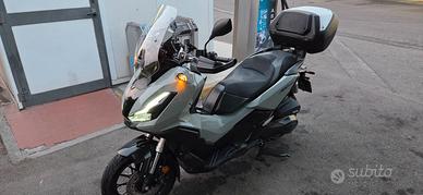 Honda ADV 350