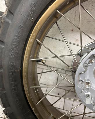 Cerchi e gomme per BMW R80 / R100