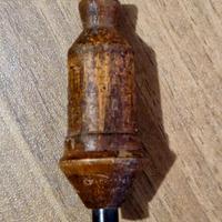 Vecchio interruttore in legno (piccolo)