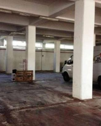 Immobile di 1500 m² con 2 locali a San Vitaliano
