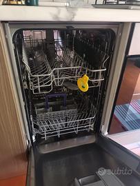Lavastoviglie da incasso  pari a nuova