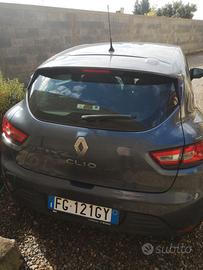 Renault Clio Incidentata
