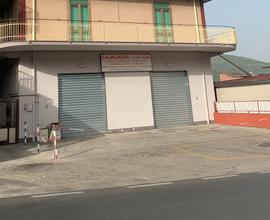 Locale commerciale ristrutturato