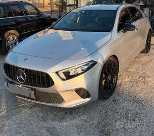 Mercedes Benz A180d (Nessuna Trattativa)