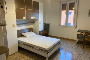 Camera singola per ragazza via Araldi