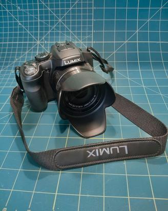 Panasonic Lumix FZ200