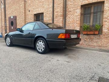 Mercedes SL 320