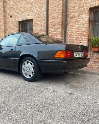 Mercedes SL 320