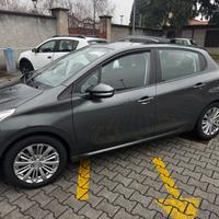 Peugeot 208 PureTech 82 5 porte Allure neopatentat