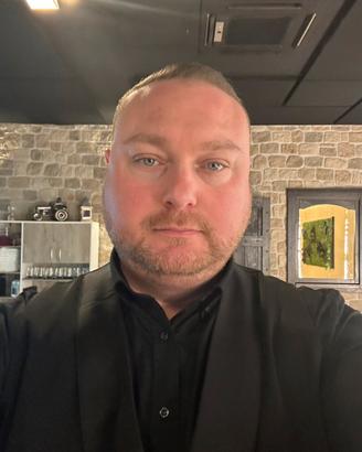 Cameriere /responsabile di sala / Direttore