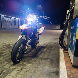 KTM 690 Smc