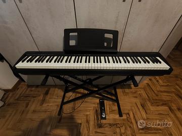 Pianoforte tastiera digitale Roland FP-10