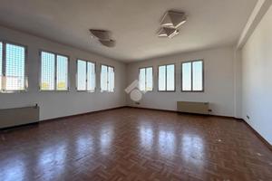 UFFICIO A SELVAZZANO DENTRO