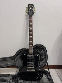 Epiphone SG Pro con custodia rigida