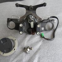 Suzuki Gladius 650 2010 kit chiavi + piastra sup.