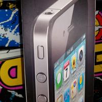 Apple iPhone 4 - 32GB Black