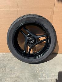 Cerchio piu gomma tmax