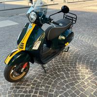 Vespa 300 gts " recing sixties "