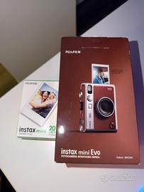 Instax mini Evo + 20 pellicole