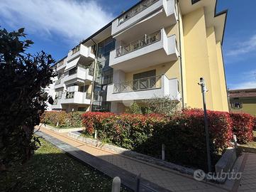 2 LOCALI A DESENZANO DEL GARDA