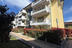 2 LOCALI A DESENZANO DEL GARDA