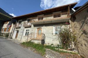 CASA SEMINDIPENDENTE A MAZZO DI VALTELLINA