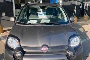 FIAT PANDA HYBRID 1.2 CROSS