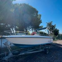 Barca motore fuori bordo