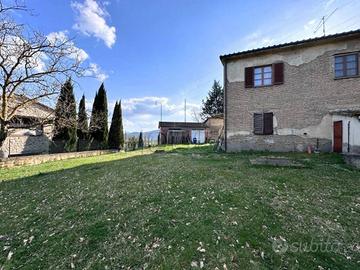 Appartamento di 170 m² con 5 locali e box auto a C