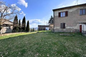 Appartamento di 170 m² con 5 locali e box auto a C