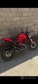 Ducati monster 797