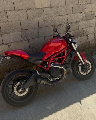 Ducati monster 797